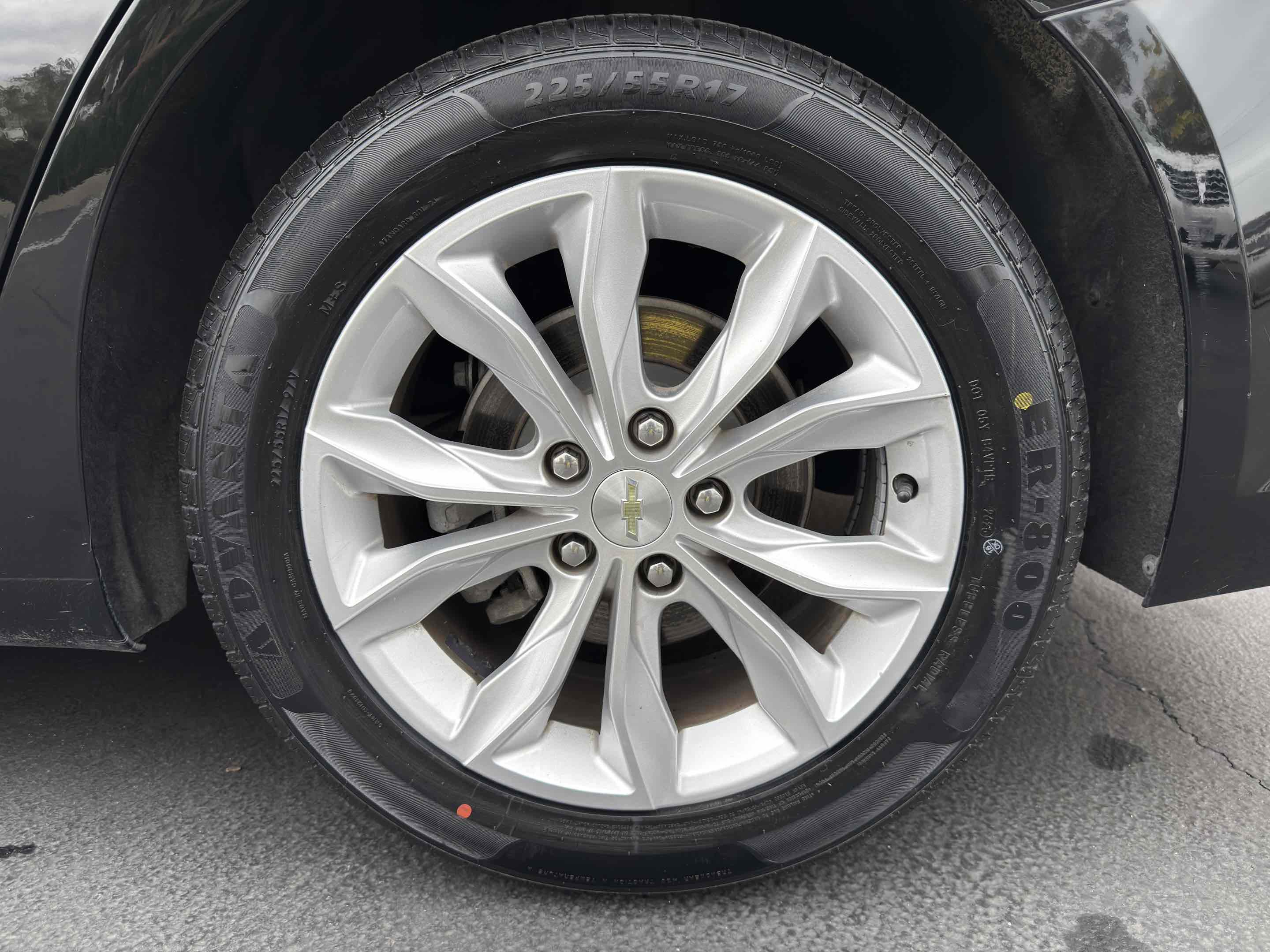 Used 2020 Chevrolet Malibu LT image 12