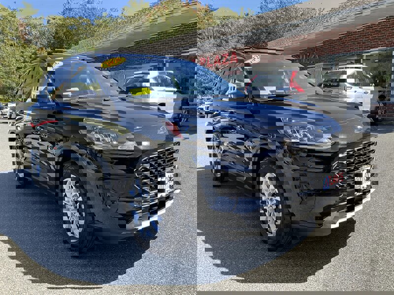 Used 2020 Ford Escape SE image 3