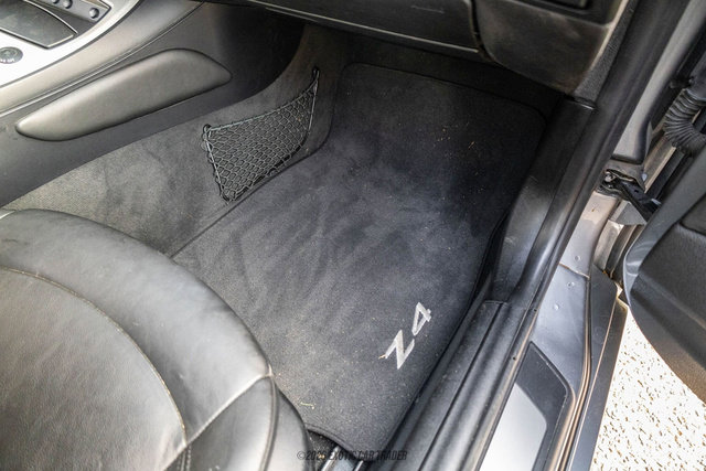 Used 2007 BMW Z4 3.0i image 37