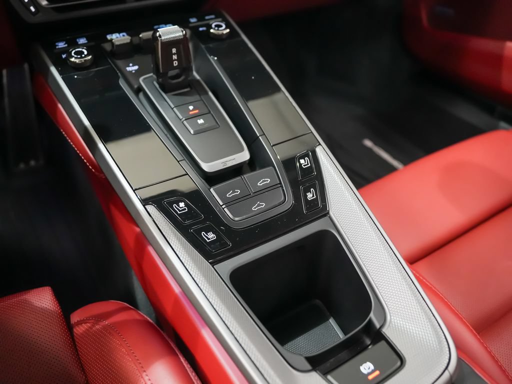 Certified 2024 Porsche 911 Carrera 4S AWD/4WD image 30
