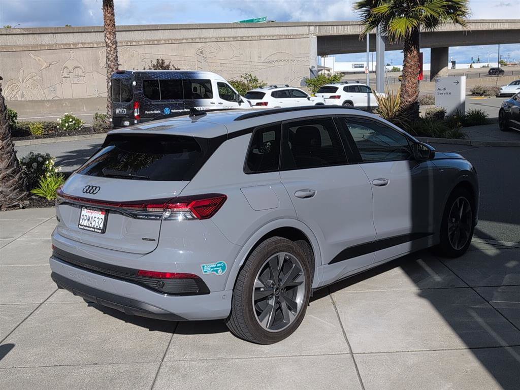 Used 2024 Audi Q4 e-tron Premium Plus w/ Premium Plus AWD/4WD image 5