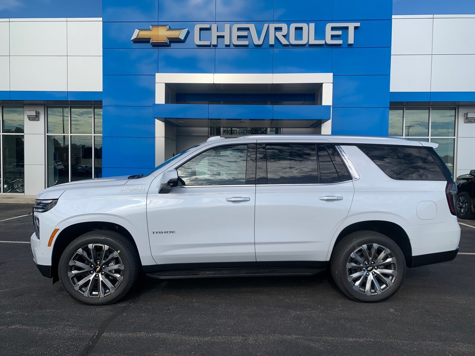 New 2027 Chevrolet Tahoe High Country w/ Sun And Tow Package AWD/4WD image 1