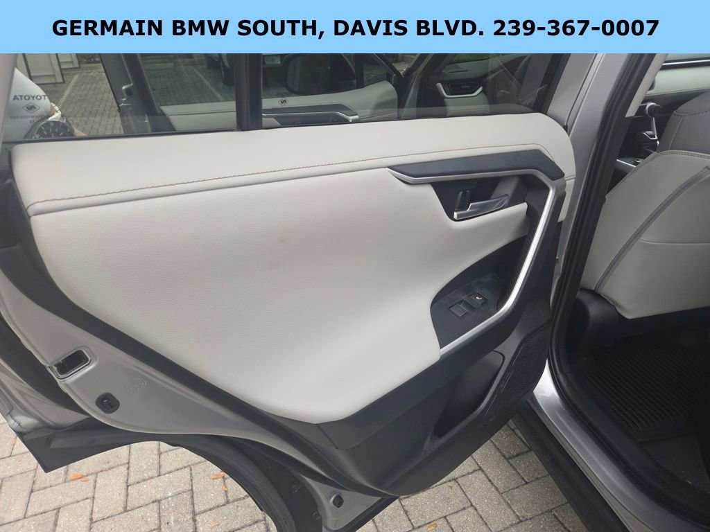 Used 2023 Toyota RAV4 Limited image 43