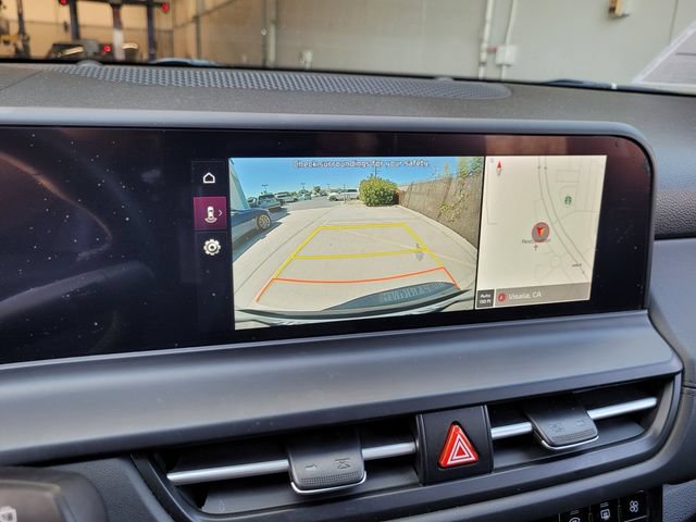 Certified 2024 Kia Seltos SX w/ SX Sunroof Package AWD/4WD image 19