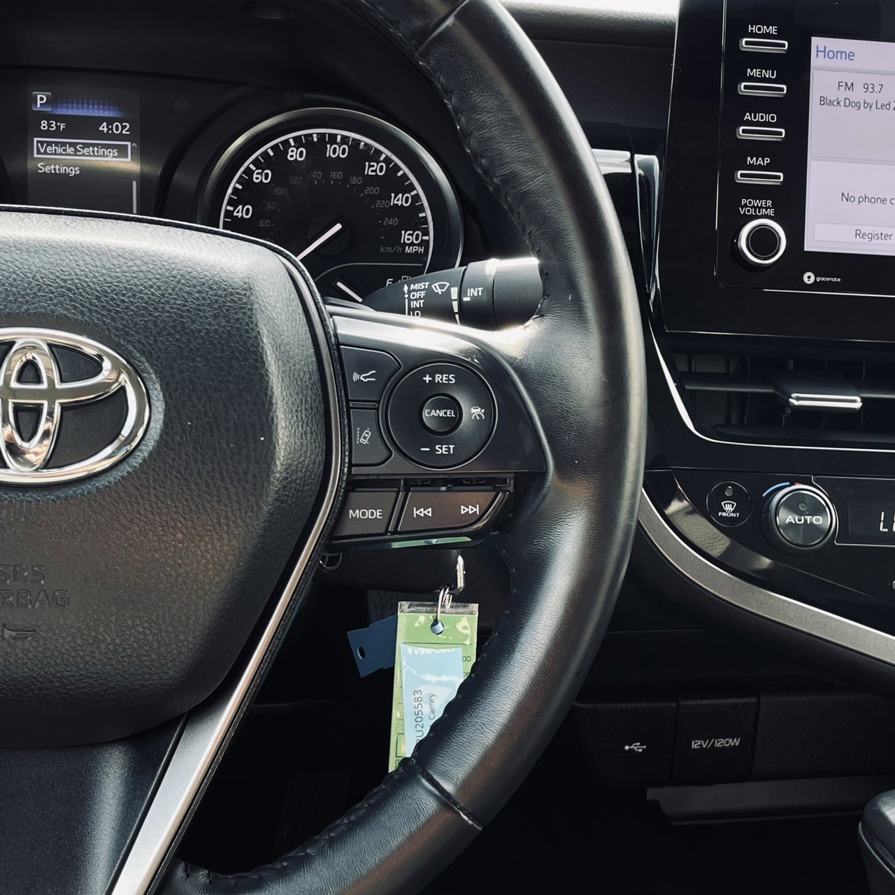 Used 2024 Toyota Camry SE image 14