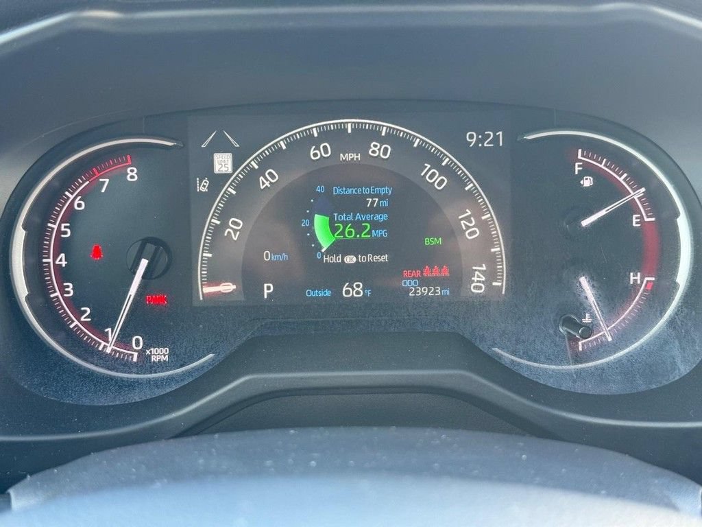 Used 2025 Toyota RAV4 XLE AWD/4WD image 23