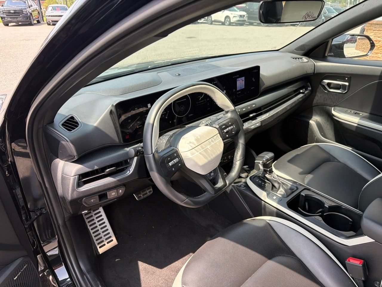 Used 2025 Kia K4 GT-Line Turbo FWD image 4