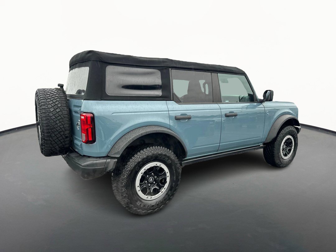 Used 2022 Ford Bronco Black Diamond w/ Sasquatch Package image 3