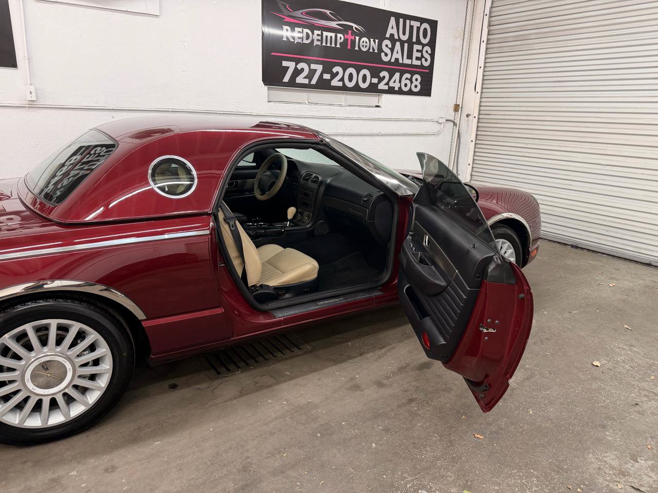 Used 2004 Ford Thunderbird RWD image 24