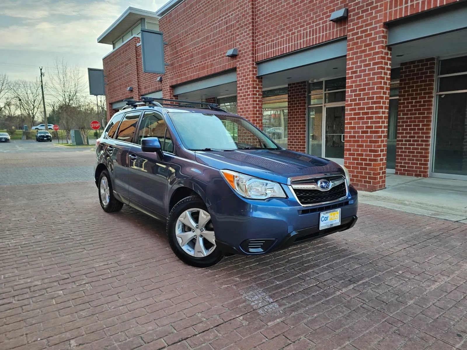 Used 2014 Subaru Forester 2.5i Premium w/ All-Weather Package AWD/4WD image 1