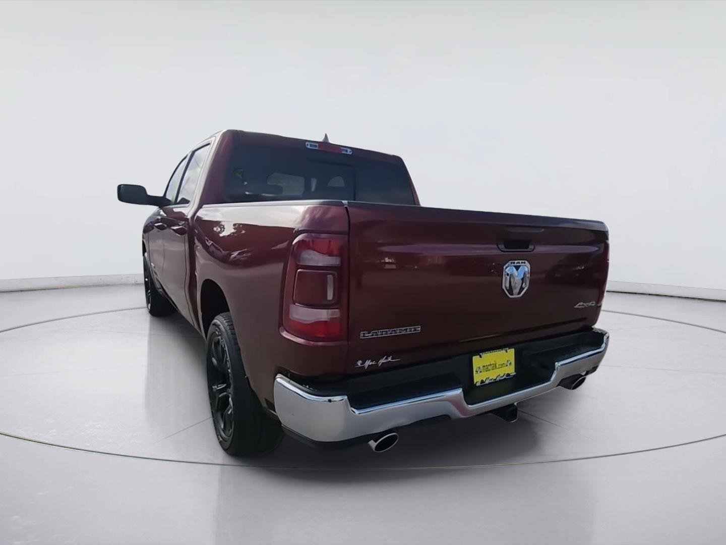 Used 2023 RAM 1500 Laramie AWD/4WD image 7