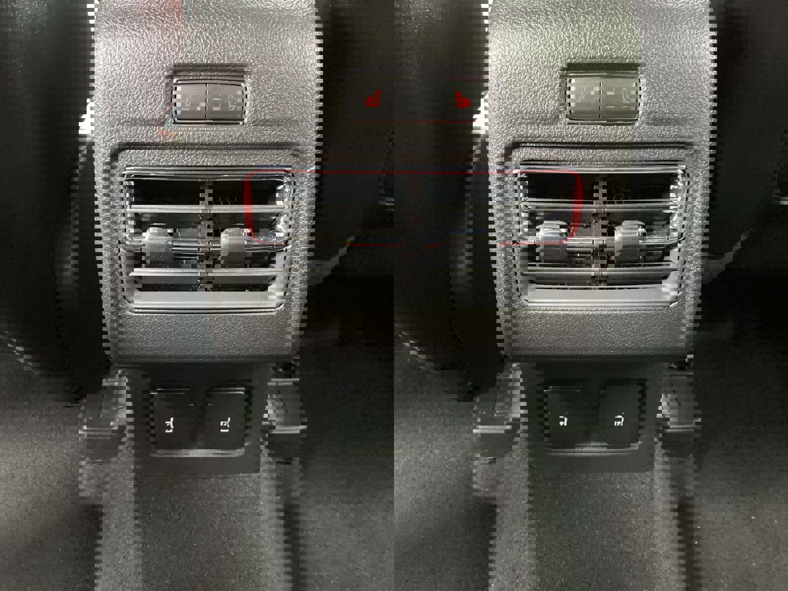 New 2025 Lincoln Corsair Reserve w/ Equipment Group 202A image 17