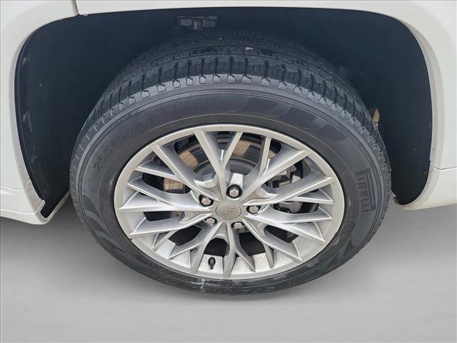 Used 2023 Jeep Grand Cherokee L Summit w/ Advanced Protech Group IV image 12