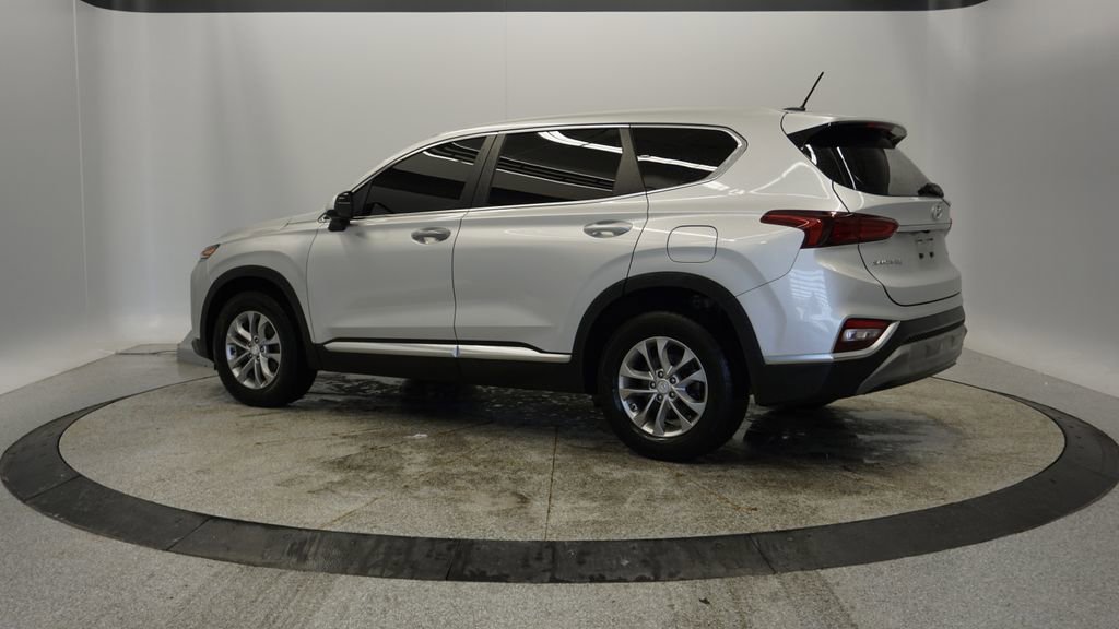 Used 2019 Hyundai Santa Fe SE image 4