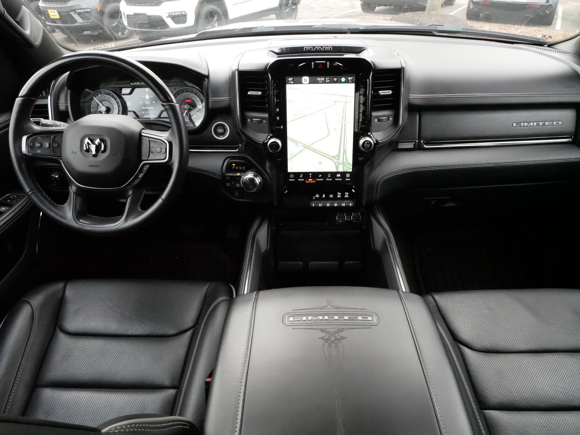 Used 2022 RAM 1500 Limited w/ Body Color Bumper Group image 10