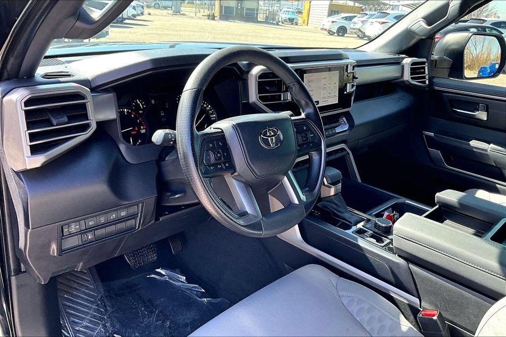 Used 2025 Toyota Tundra SR5 AWD/4WD image 15