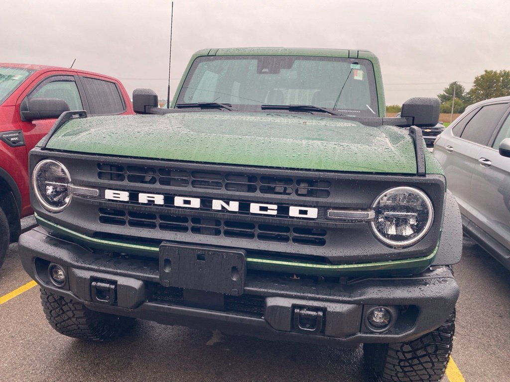 Used 2023 Ford Bronco Black Diamond w/ Sasquatch Package AWD/4WD image 16