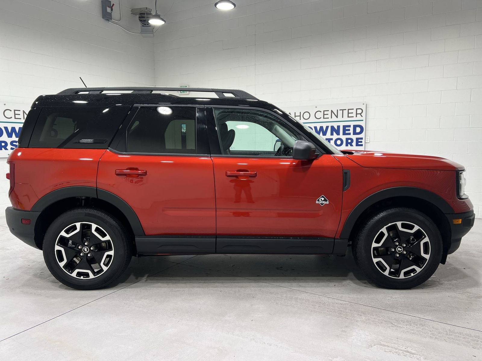 Used 2024 Ford Bronco Sport Outer Banks w/ Tech Package image 9