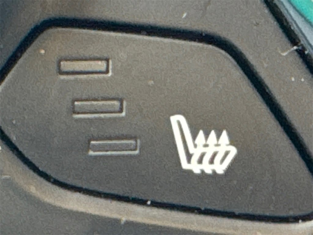 Used 2018 Chevrolet Cruze LT w/ Convenience Package image 28