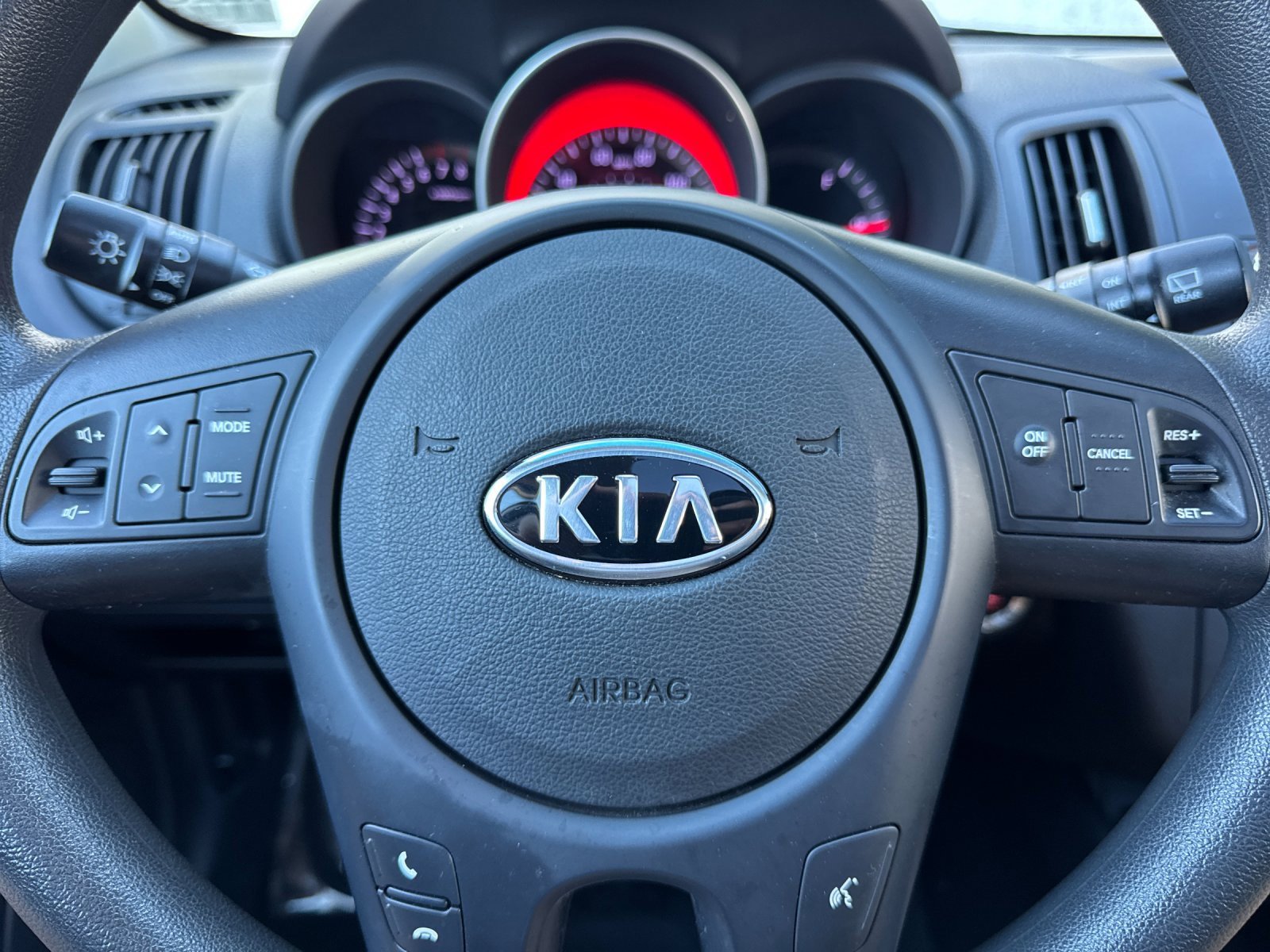 Used 2011 Kia Forte EX w/ Tech Pkg image 23