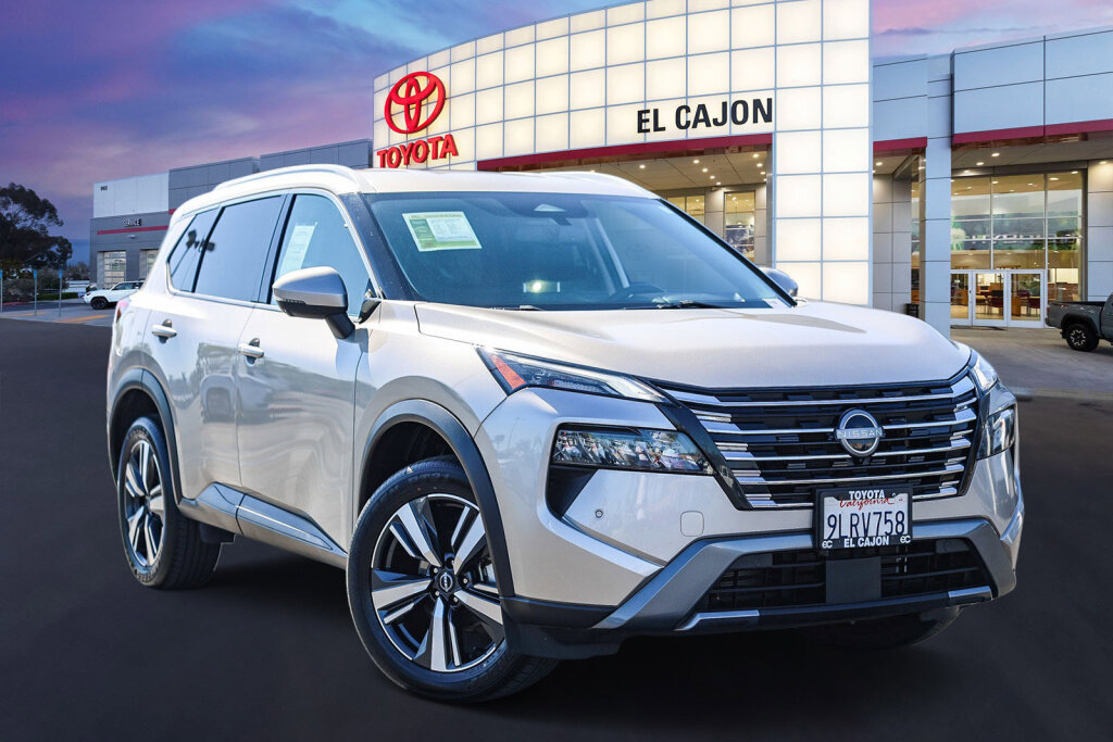 Used 2024 Nissan Rogue SL