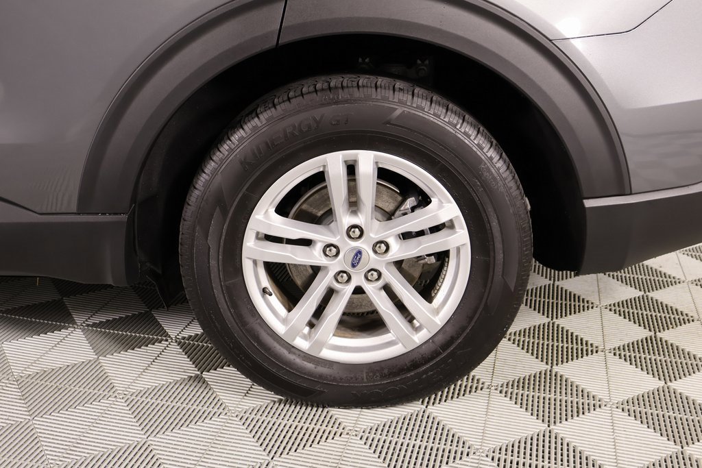 Used 2023 Ford Explorer XLT w/ Equipment Group 202A image 19