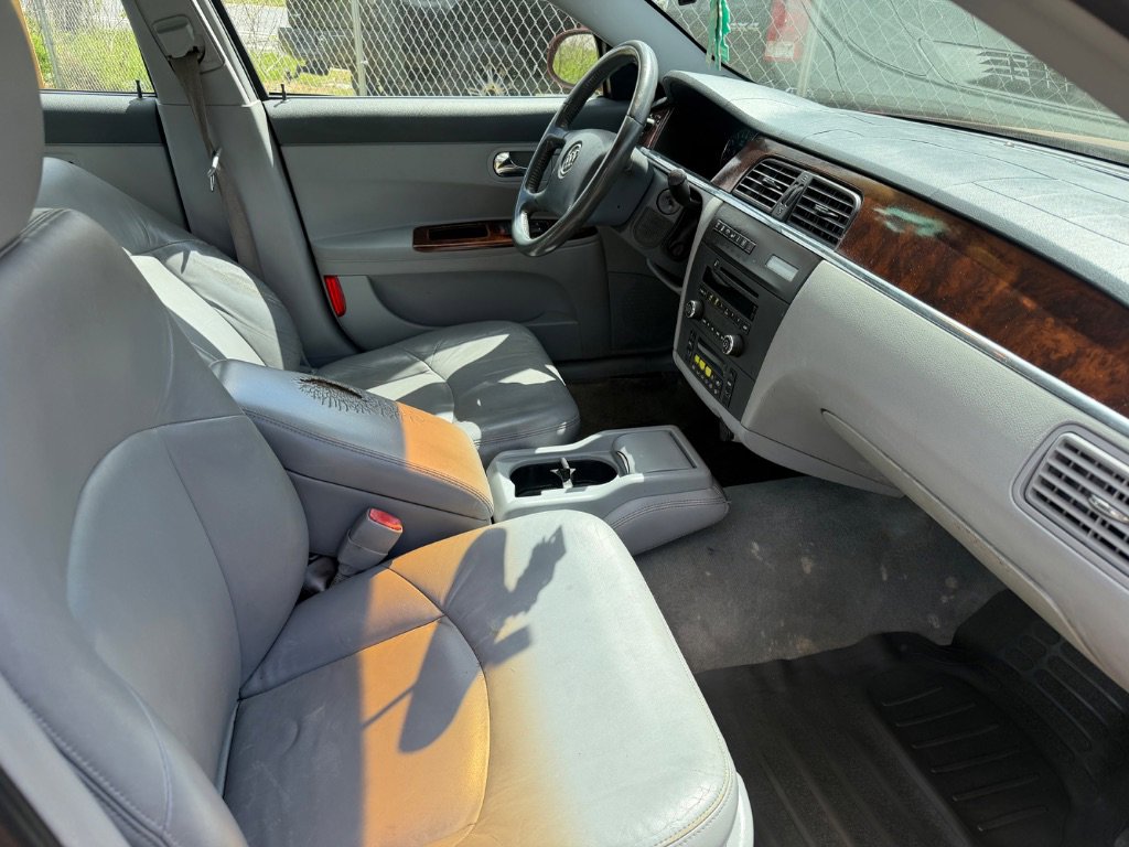 Used 2007 Buick LaCrosse CXL w/ Chromed Appearance Package image 7