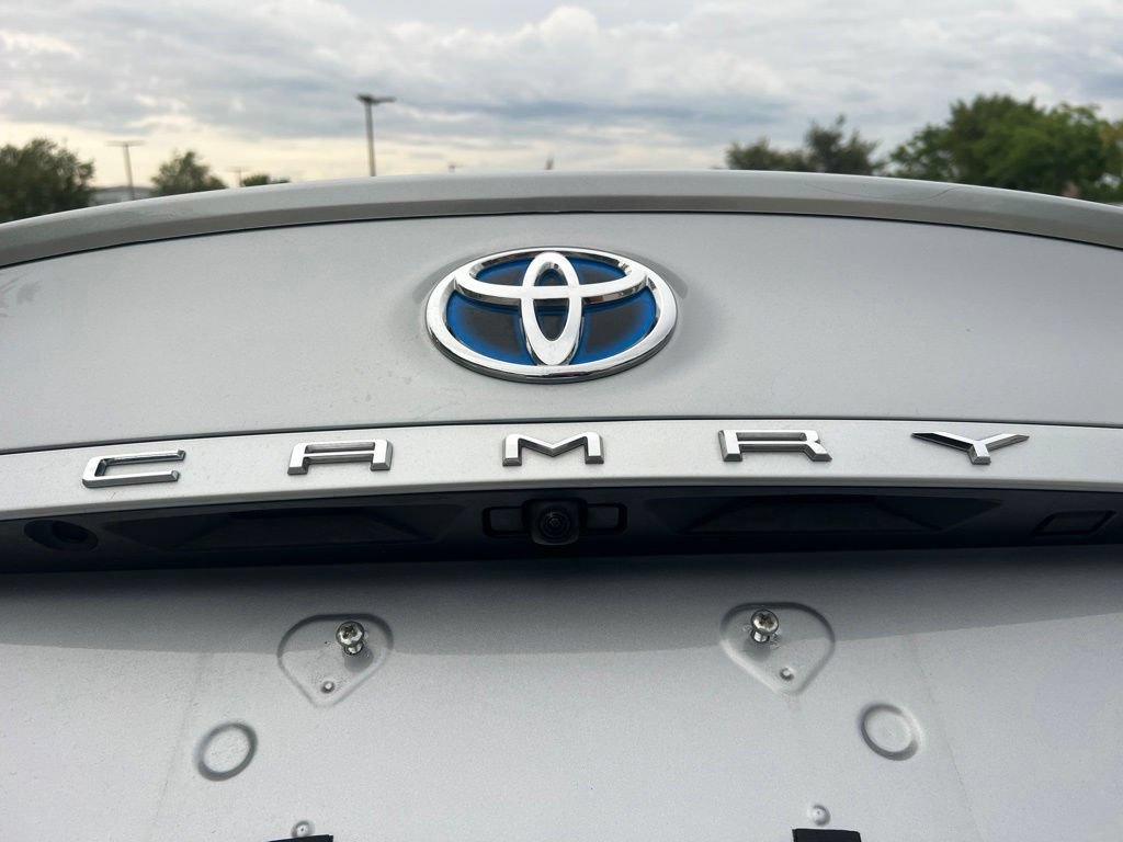 Used 2020 Toyota Camry SE FWD image 20