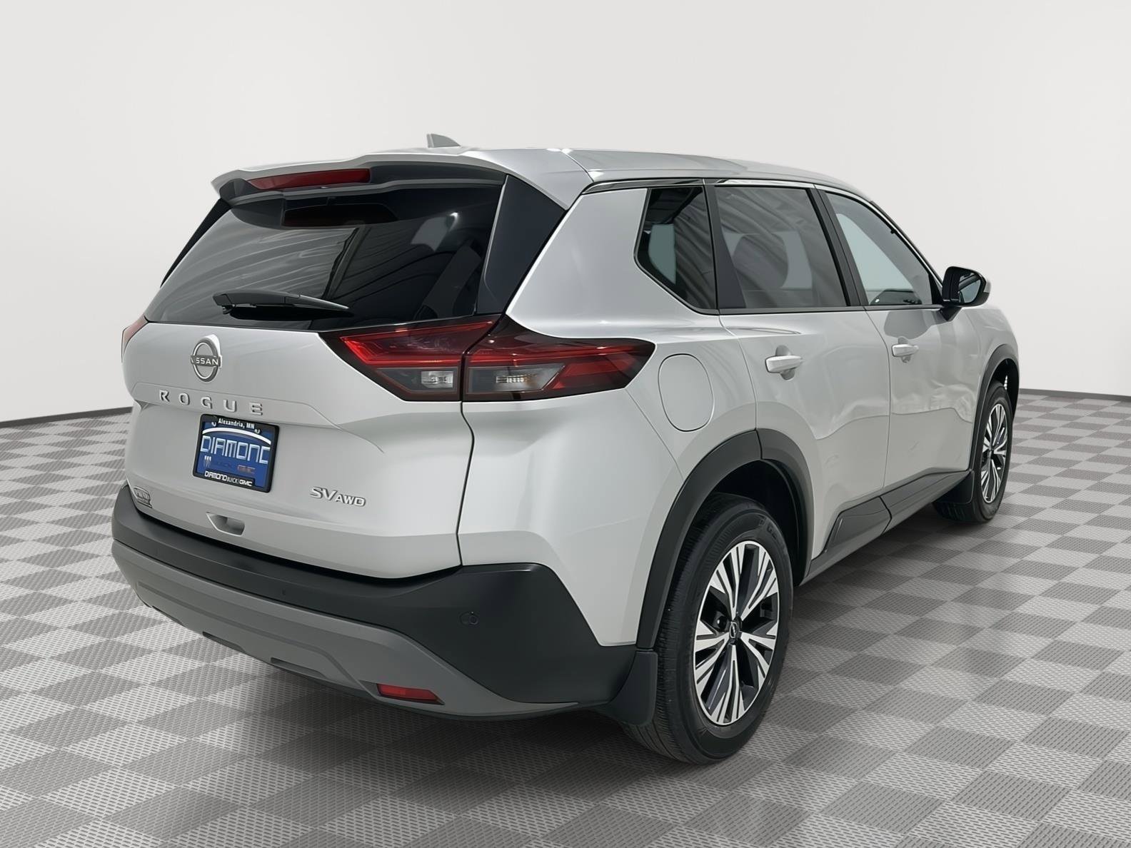 Used 2023 Nissan Rogue SV image 10