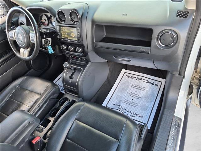 Used 2016 Jeep Patriot High Altitude AWD/4WD image 19