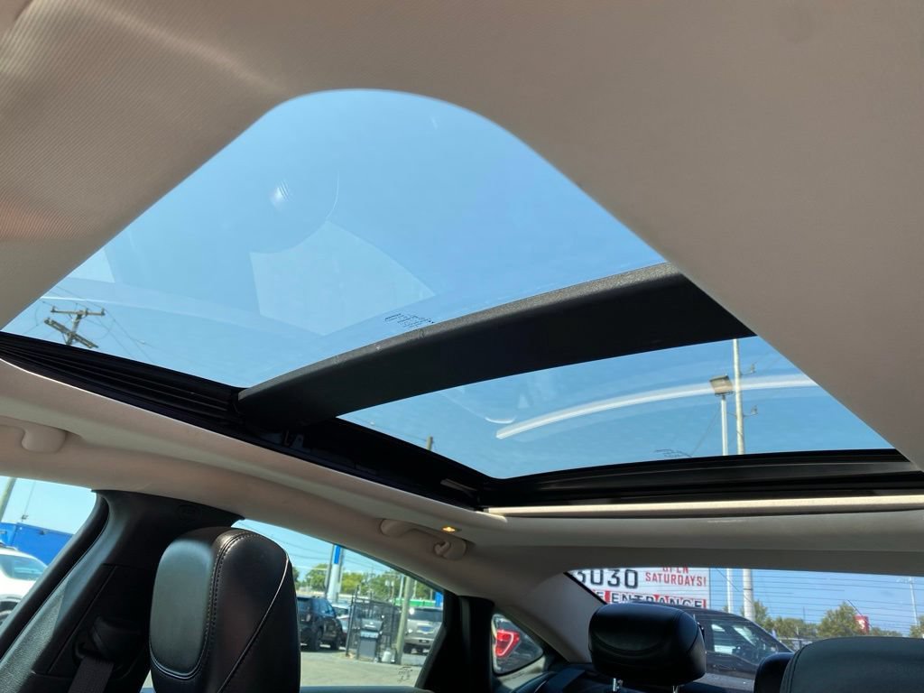Used 2016 Chrysler 200 C w/ Sun & Sound Group FWD image 11
