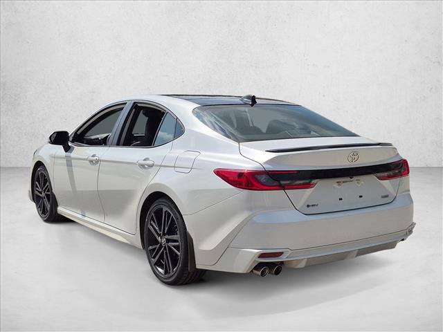 Used 2025 Toyota Camry XSE FWD image 4