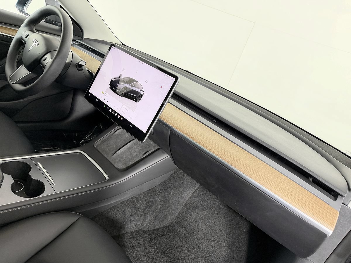 Used 2023 Tesla Model 3 Standard Range RWD image 44