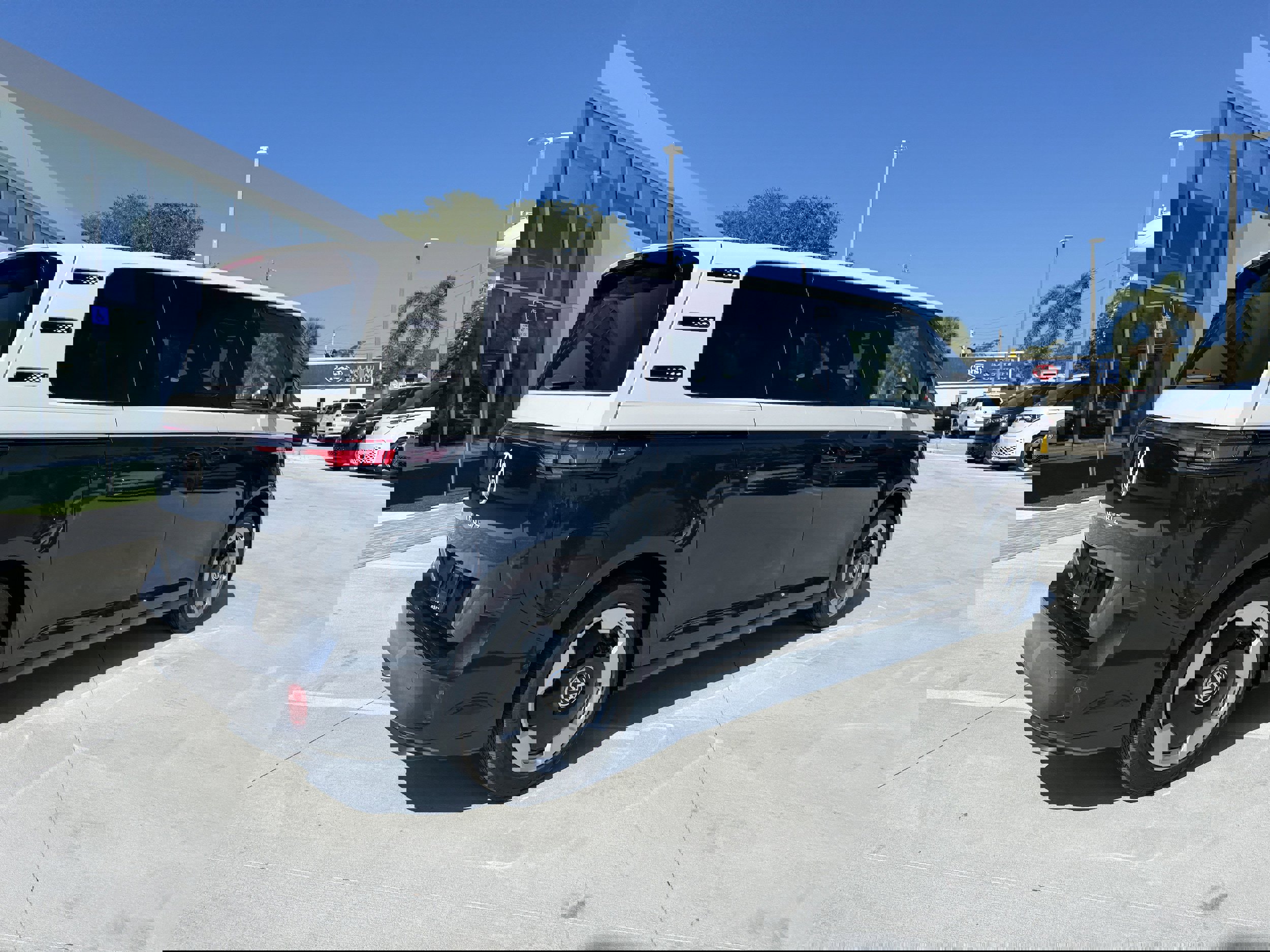 New 2025 Volkswagen ID. Buzz Pro S Plus image 3