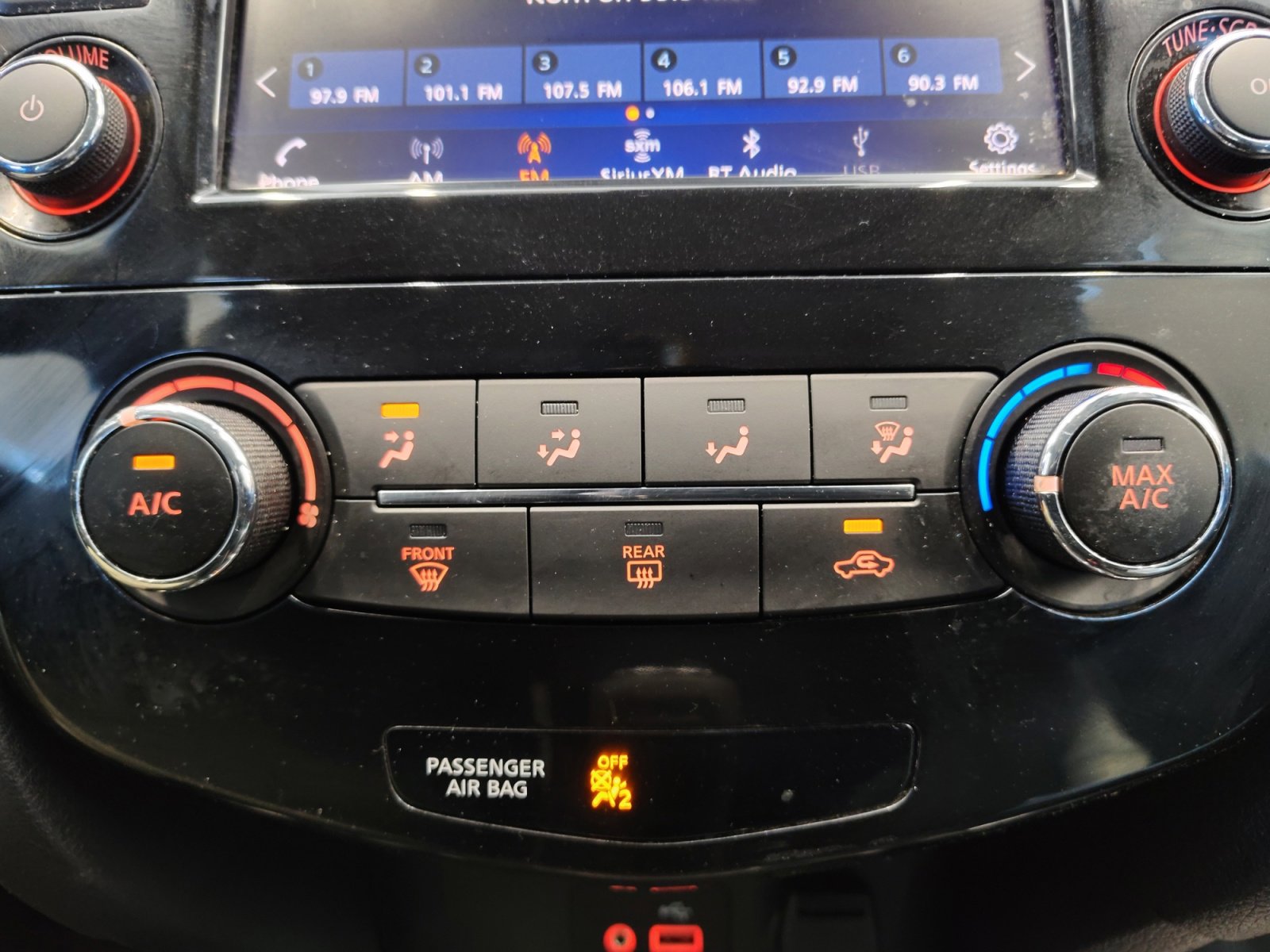 Used 2020 Nissan Rogue S w/ Special Edition Package image 19