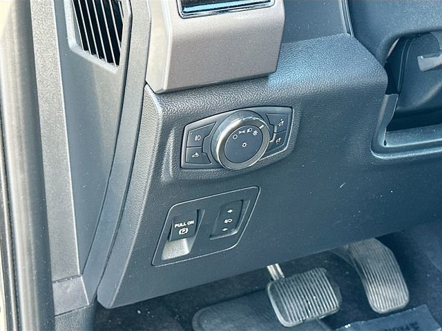 Used 2020 Ford F150 XLT w/ Equipment Group 302A Luxury image 10