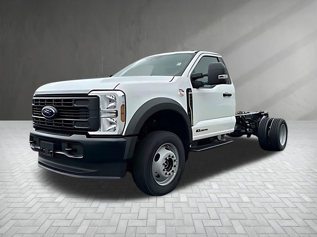 New 2026 Ford F550 4x4 Regular Cab Super Duty image 3