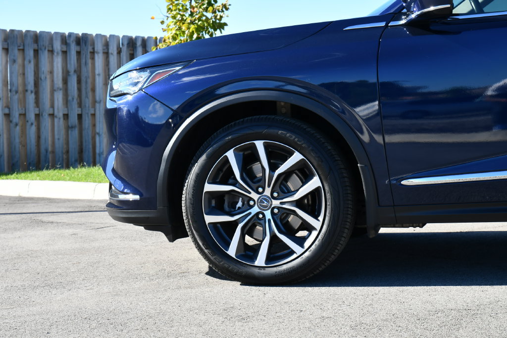 Certified 2023 Acura MDX w/ Technology Package AWD/4WD image 17