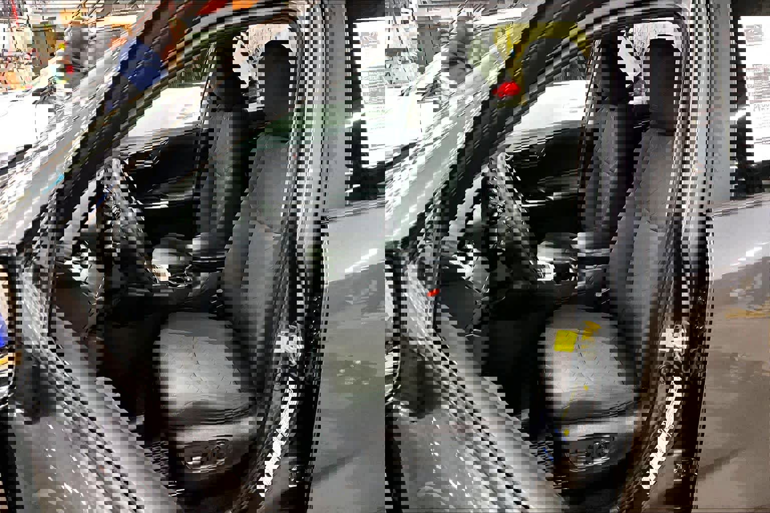 Used 2020 Toyota RAV4 XLE w/ All Weather Liner Package image 8