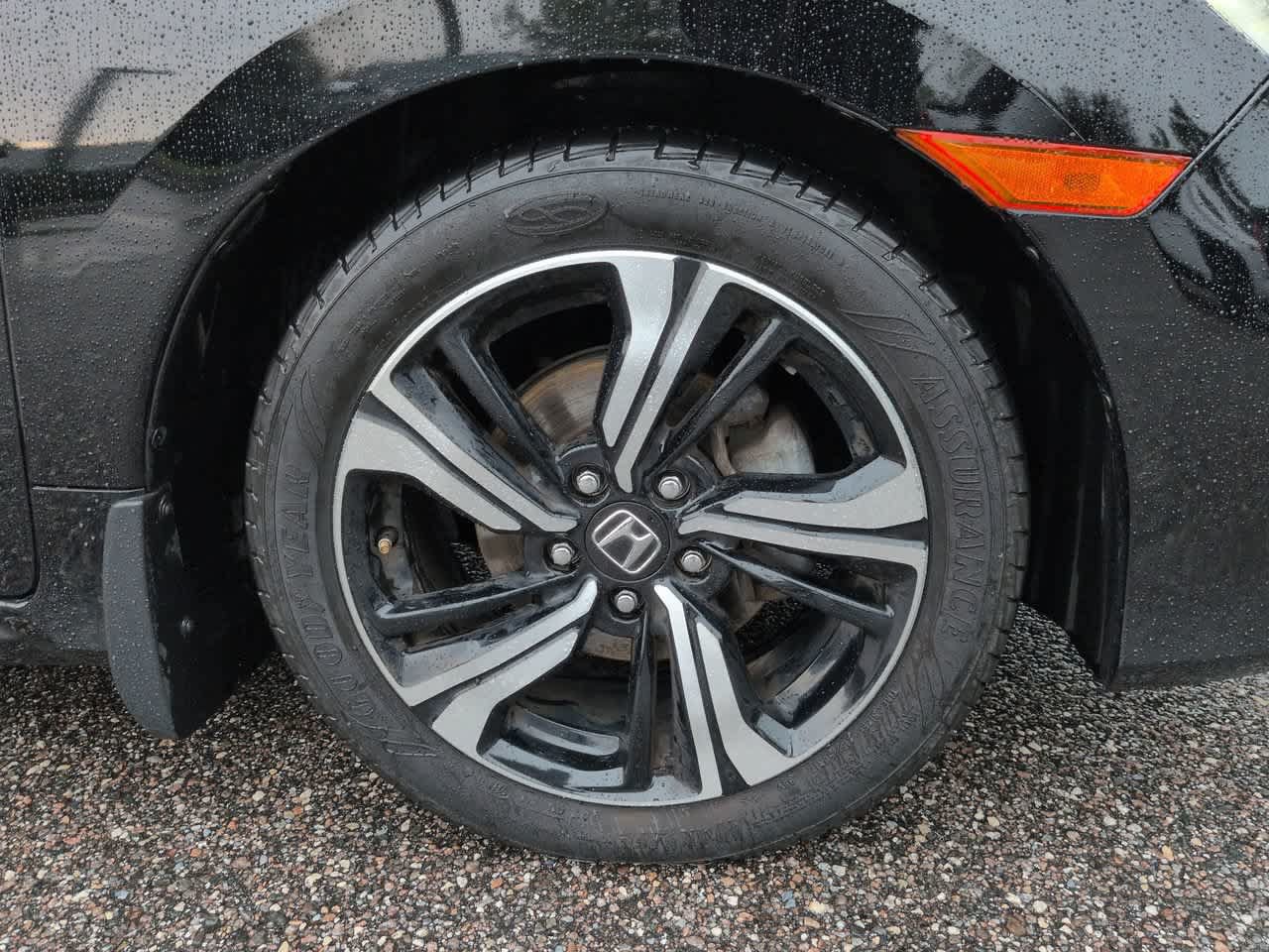 Used 2016 Honda Civic Touring image 11