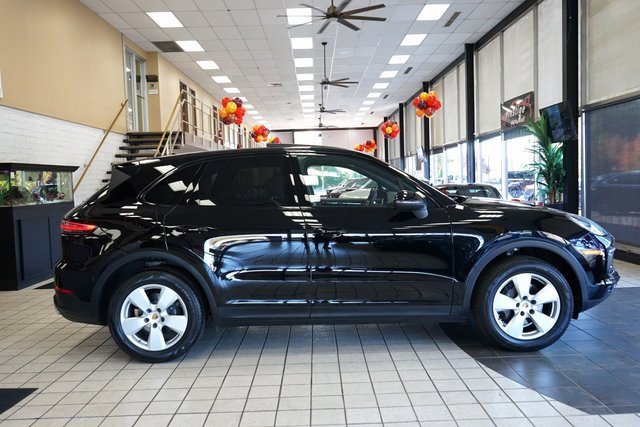 Used 2020 Porsche Cayenne image 17
