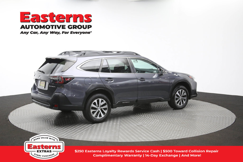 Used 2023 Subaru Outback Premium AWD/4WD image 41