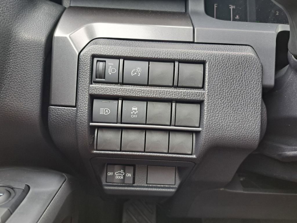 New 2026 Toyota Tacoma SR5 AWD/4WD image 17