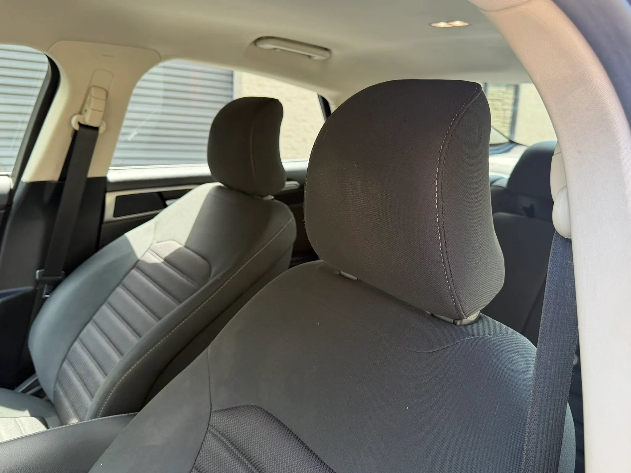 Used 2018 Ford Fusion SE w/ Fusion SE Technology Package FWD image 24
