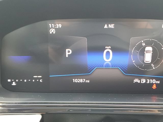 Certified 2025 Volkswagen Taos S FWD image 23
