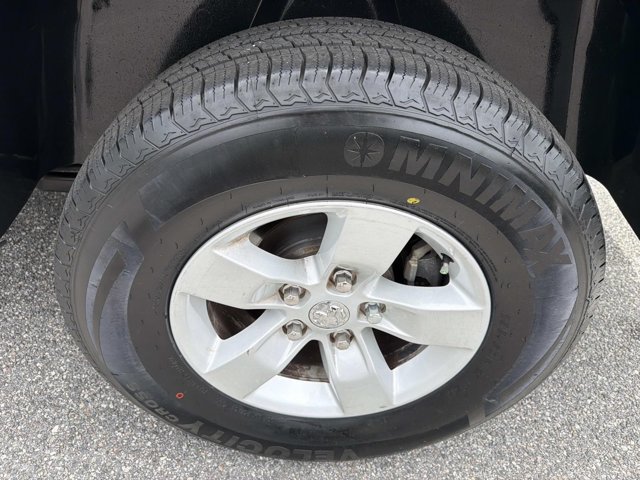 Used 2024 RAM 1500 Classic SLT AWD/4WD image 28