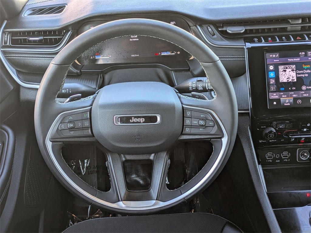 Used 2024 Jeep Grand Cherokee L Laredo image 21