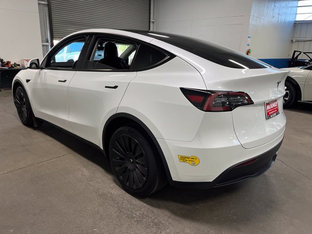 Used 2021 Tesla Model Y Long Range AWD/4WD image 5