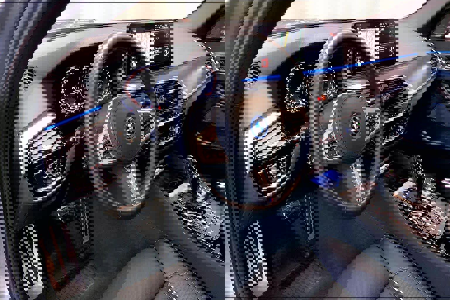 Used 2023 BMW 530e xDrive w/ Premium Package AWD/4WD image 17