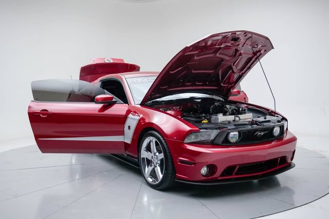 Used 2010 Ford Mustang GT Premium RWD image 15